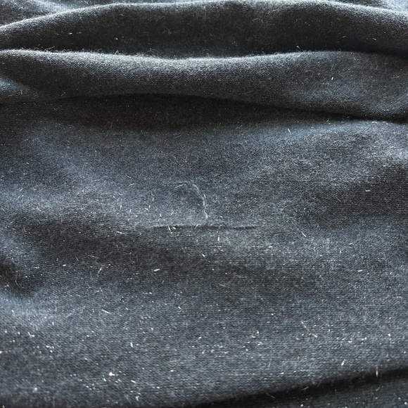 Chicos size 2 /L sleeveless cowl neck top cashmere blend gray shimmery - Picture 11 of 11